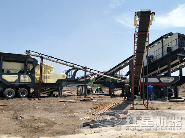 環(huán)保型移動(dòng)石子破碎機(jī)處理建筑垃圾現(xiàn)場(chǎng)