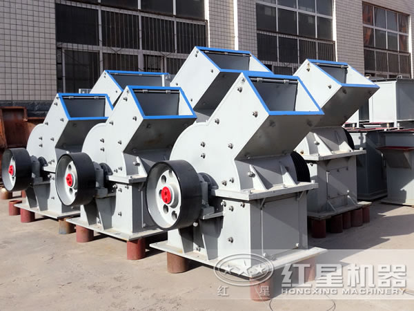 PCΦ1000×1000錘式破碎機(jī)實(shí)拍