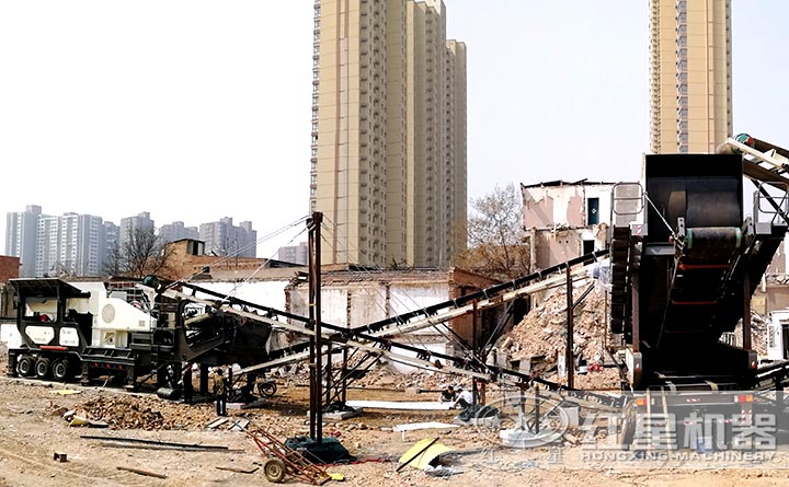 50噸/小時(shí)建筑垃圾破碎機(jī)用戶現(xiàn)場