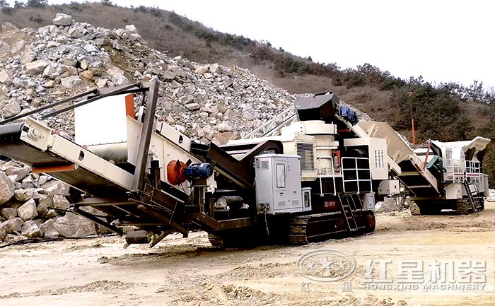 履帶式移動多缸液壓圓錐破碎機設備生產現場