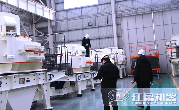 客戶來廠參觀，專業(yè)經(jīng)理為您指導購機