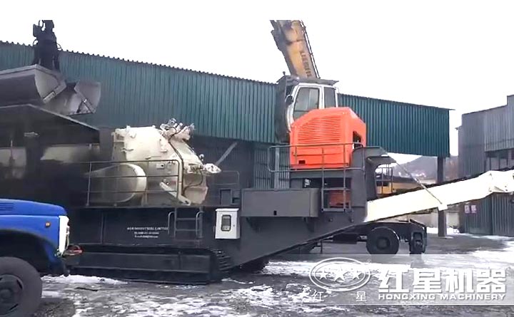 移動(dòng)反擊式破碎機(jī)