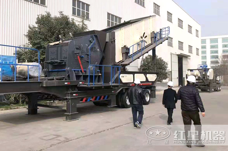 客戶到廠區(qū)參觀考察建筑垃圾處理設備